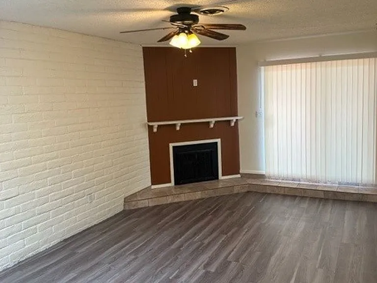 2900 Majestic Rdg #A — Photo 17