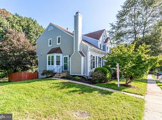6326 Chimney Wood Ct, Alexandria, VA 22306