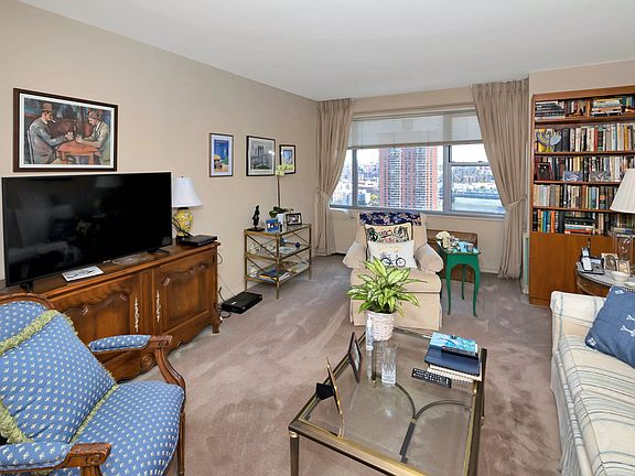 3rd image of 2500 Johnson Ave #15T