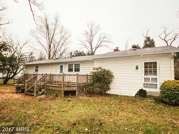 2nd image of 213 Bell Air Pl