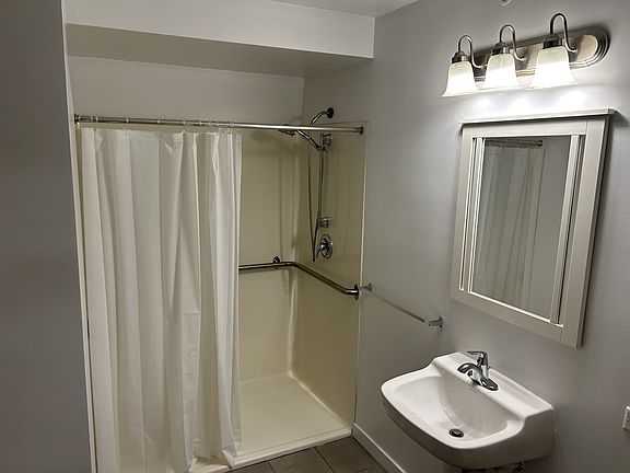 4th image of 4747 19th St #17087717