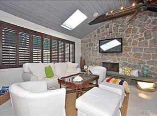 547 W Penn St, Long Beach, NY 11561