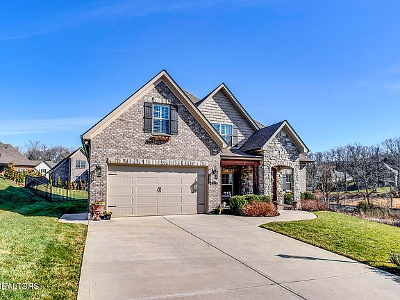 2nd image of 9208 Tropical Ln