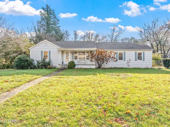 1100 Glenoaks Dr, Knoxville, TN 37918