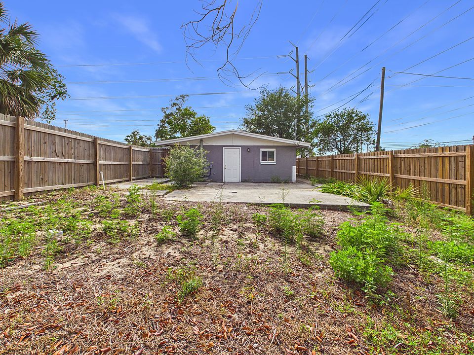1st image of 605 S Disston Ave #1/2