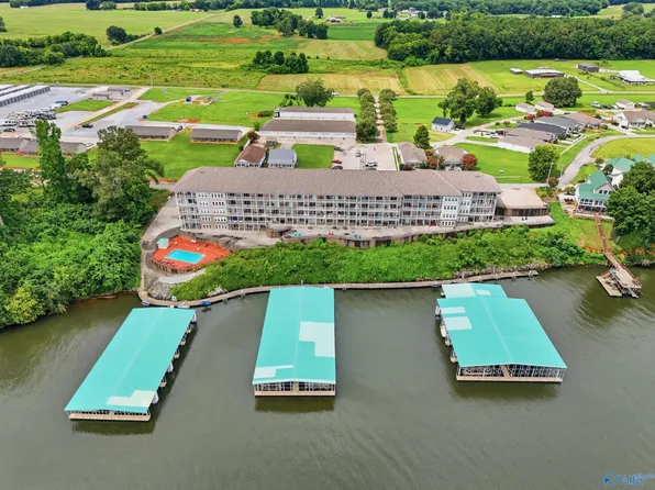 5590 Bay Village Dr #B1, Athens, AL 35611