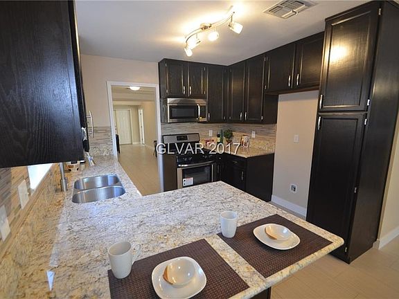 5th image of 1605 Amboy Dr