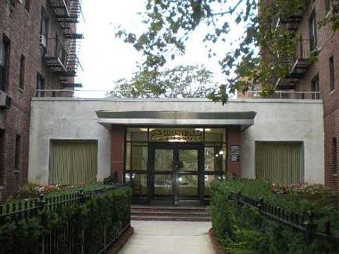 2nd image of 14105 Pershing Cres APT 519