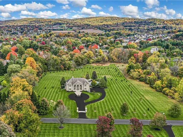 1859 Springwood Rd, Bethlehem, PA 18015