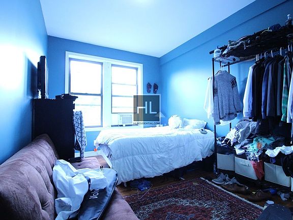 3rd image of 2409 28th St APT 42