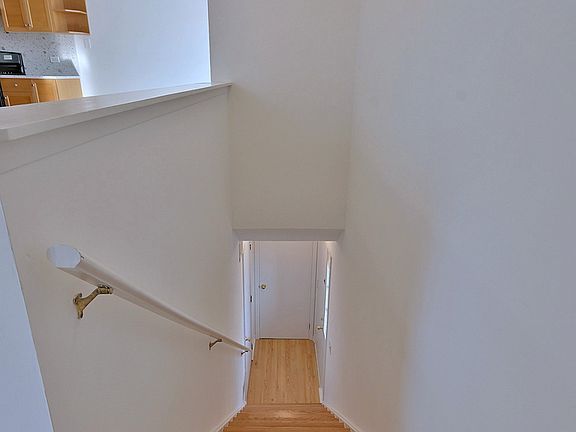 5th image of 424 Muirwood Ct