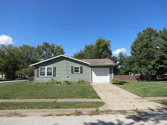 3rd image of 1105 S Brackney St