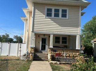 472 W 2nd St, Hoisington, KS 67544