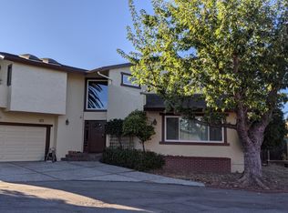 35 Landa Ln, Redwood City, CA 94061