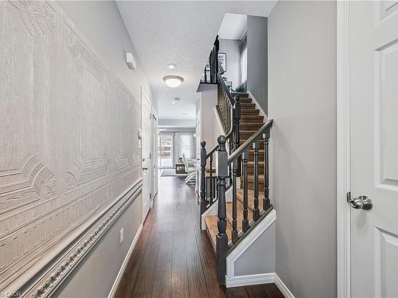 4th image of 7 Upper Mercer St #A4