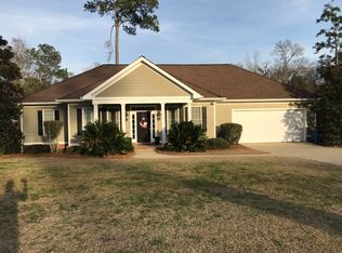 137 Willow Lake Dr, Leesburg, GA 31763