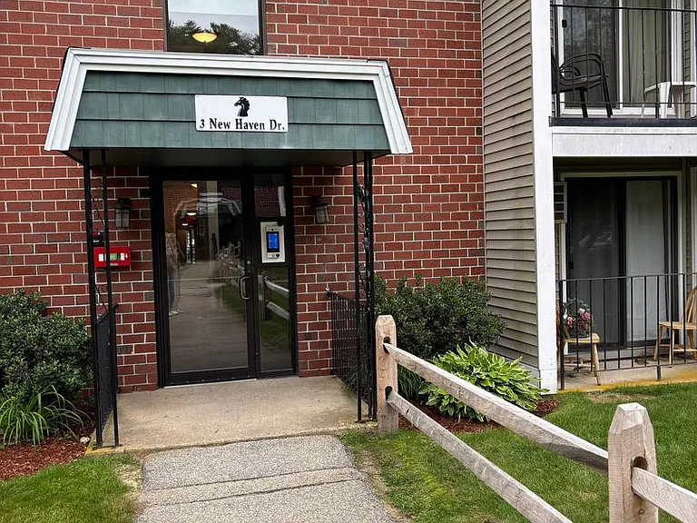 2 Knightsbridge Dr — Photo 44