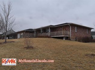 802 Tekolste Dr, Firth, NE 68358