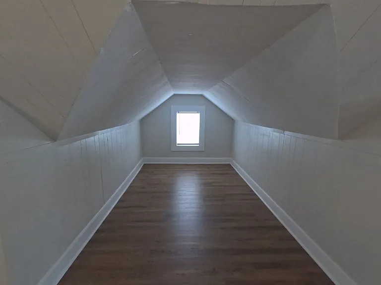 966 S Greer St — Photo 15