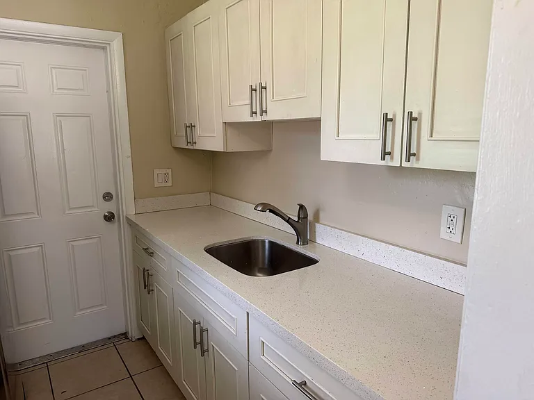 1436 NW 3rd Ct #1 — Photo 8