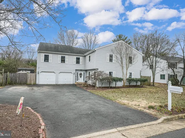 116 Elm Tree Ln, Sterling, VA 20164