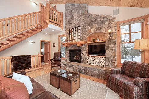505 N Lupine Ln Photo 1