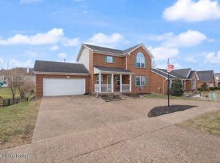 11520 Saratoga Club Rd, Louisville, KY 40299