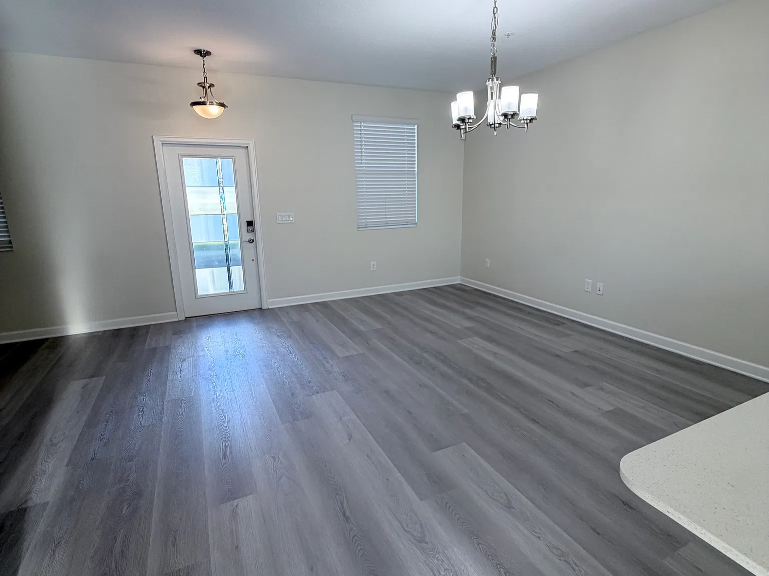 3 bed, 1785 sqft, $2,690 — Photo 3