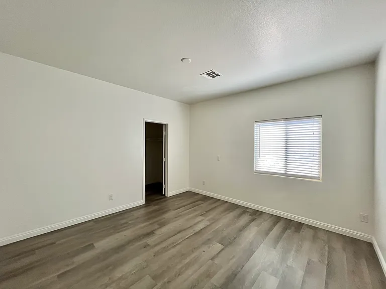 9493 Alma Ridge Ave — Photo 33