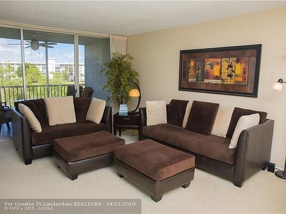 3rd image of 2651 S Palm Aire Dr APT 406