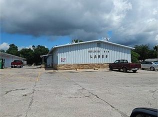 112 S Douglas St, Sedan, KS 67361
