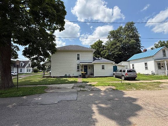 3rd image of 307 E Burgess St