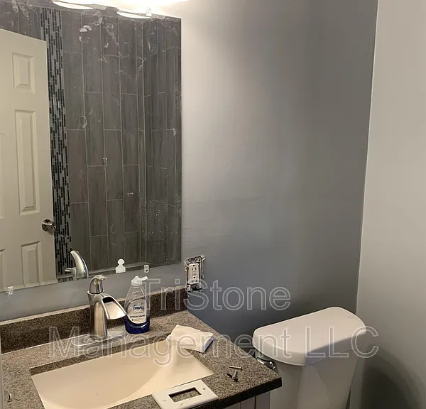 3000 Rodman St — Photo 6