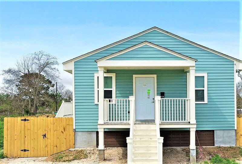 1st image of 3238 Metropolitan St