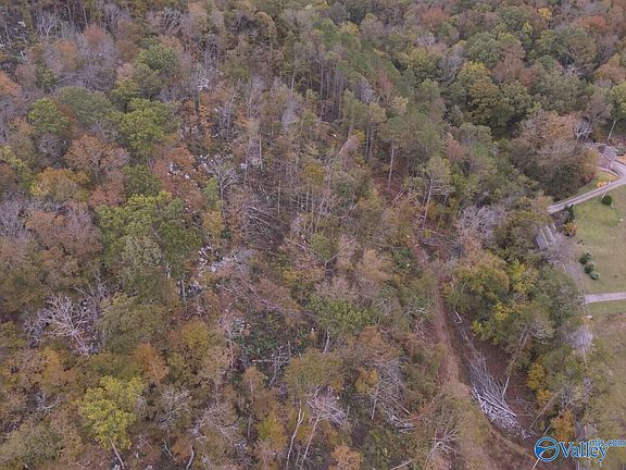 5th image of 930 Dug Hill Rd