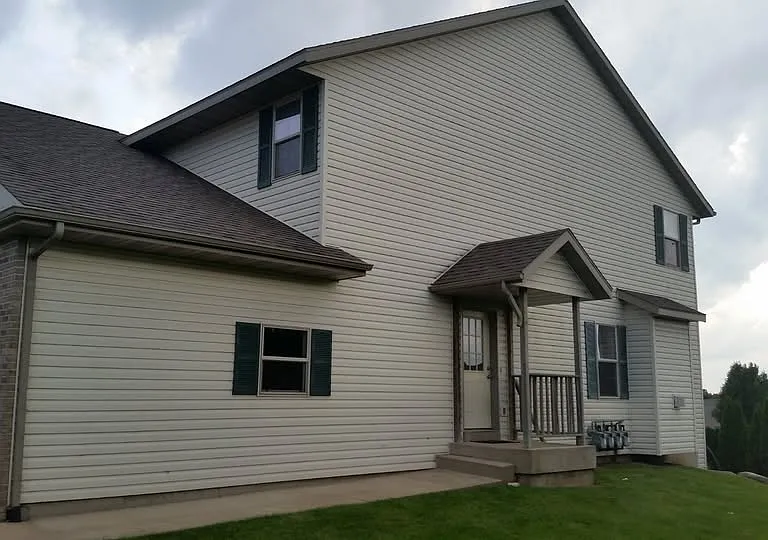 514 N Westmount Dr #4 — Photo 3