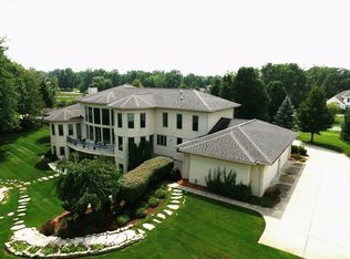 8353 Warwick Groves Ct, Grand Blanc, MI 48439