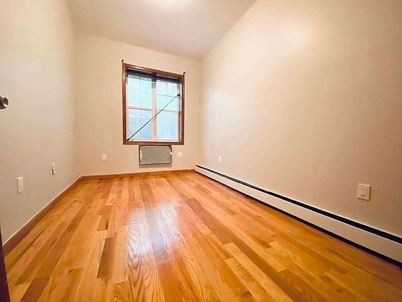 4th image of 2012 Bedford Ave #1A