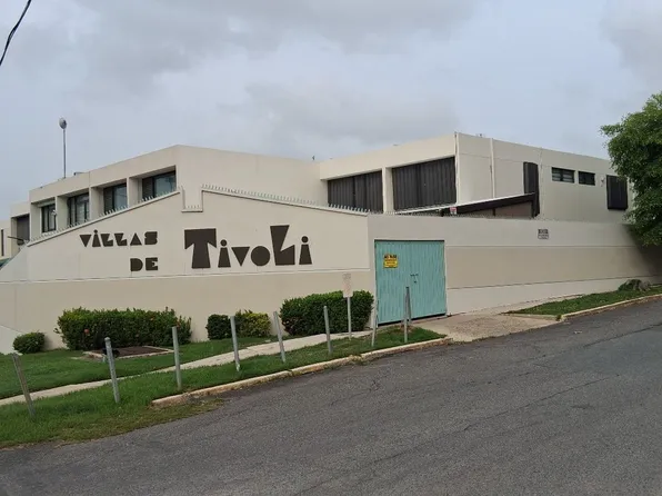 Calle Principal Villas De Tivoli #4, Guaynabo, PR 00966