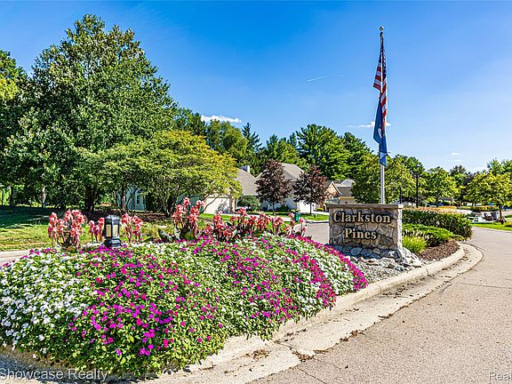 2nd image of 5373 Forest Ridge Dr