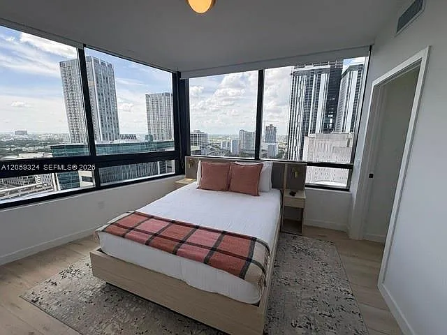 1 bed, 1.0 bath, 468 sqft, $3,500 — Photo 1