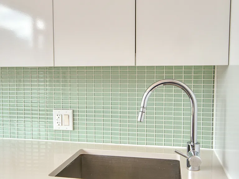 300 Lisgar St #603 — Photo 34