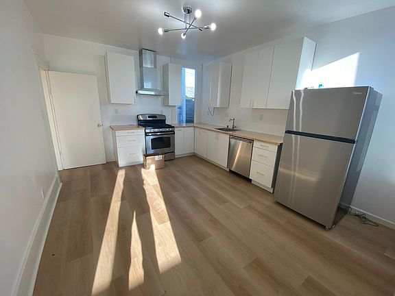 2nd image of 267 Lee Ave
