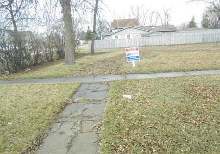 1st image of 703 9th St N