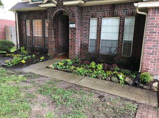 8706 Venture Ln, La Porte, TX 77571