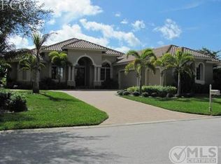 6860 Lakewood Isle Dr, Fort Myers, FL 33908
