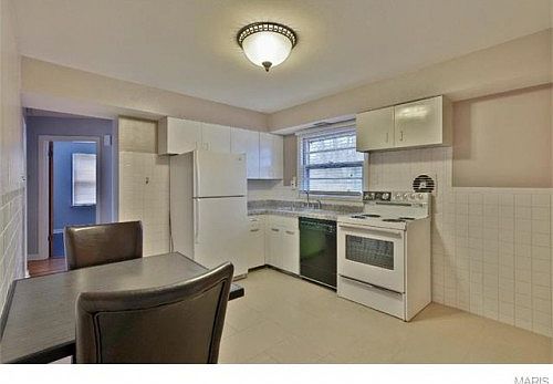 4th image of 1180 Saint Ferdinand St