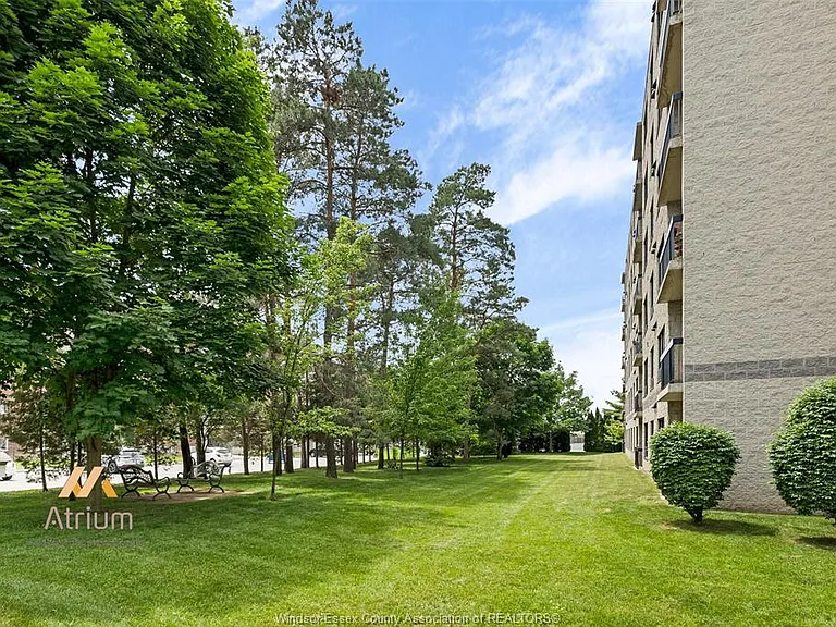 1885 Normandy St #305 — Photo 4