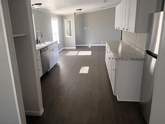 2nd image of 10628 SPORTSMAN TRAIL