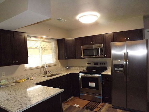 4th image of 4325 Miriam Dr